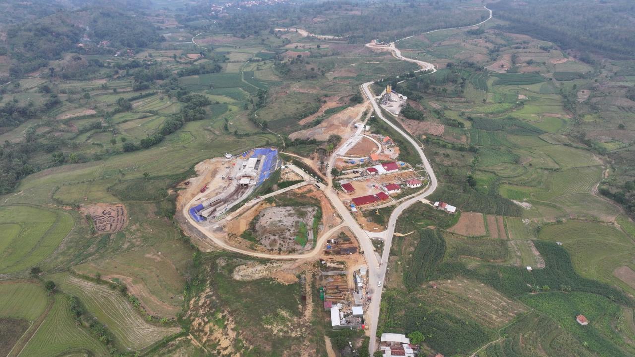 Pembangunan Bendungan Cabean yang berlokasi di Desa Karanganyar dan sebagian di Desa Todanan