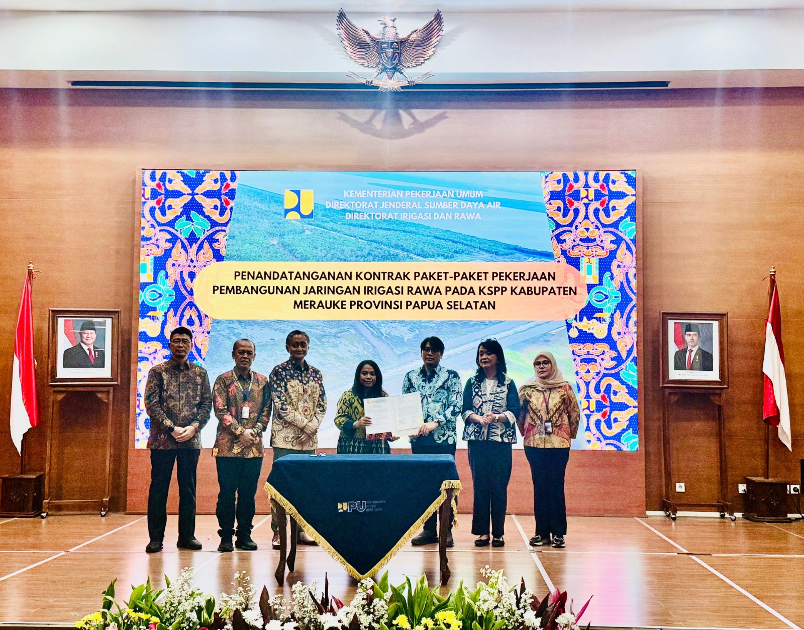 Penandatanganann kontrak Paket Pembangunan Jaringan Irigasi Rawa pada KSPP Kabupaten Merauke (Paket 2) 