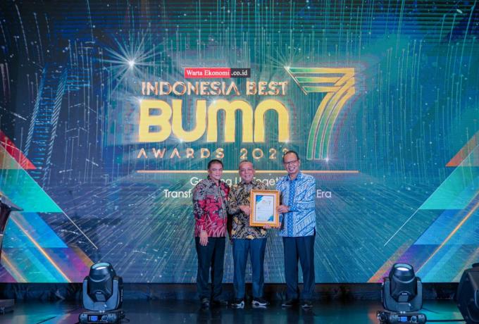 Terus Dukung Pemulihan Ekonomi Nasional, Brantas Abipraya Kantongi Penghargaan Indonesia Best BUMN Awards 2023