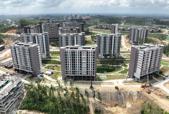 PT Brantas Abipraya (Persero), terus berkomitmen mendukung pembangunan infrastruktur strategis nasional melalui pengerjaan proyek pengembangan Bangunan Gedung Cerdas (BGC).